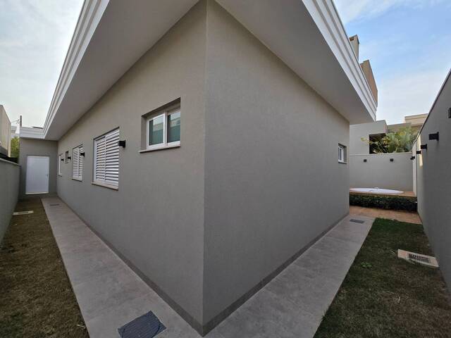 #10 - Casa para Venda em Dourados - MS