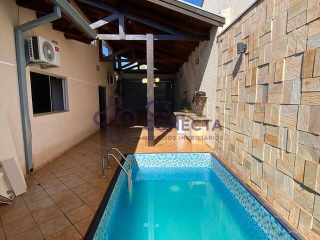 #95 - Casa para Venda em Dourados - MS