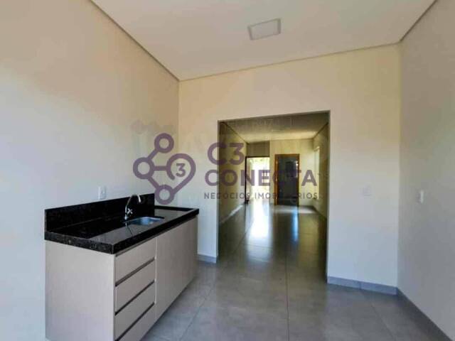 #96 - Casa para Venda em Dourados - MS