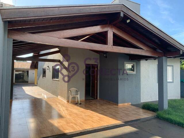 #99 - Casa para Venda em Dourados - MS