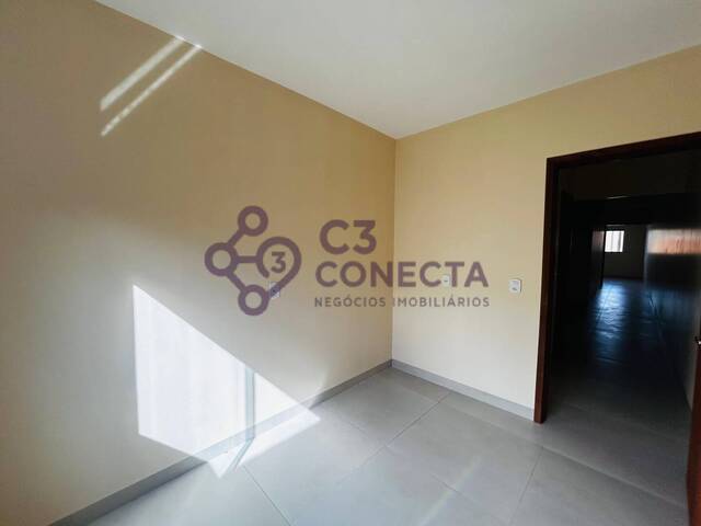 #104 - Casa para Venda em Dourados - MS