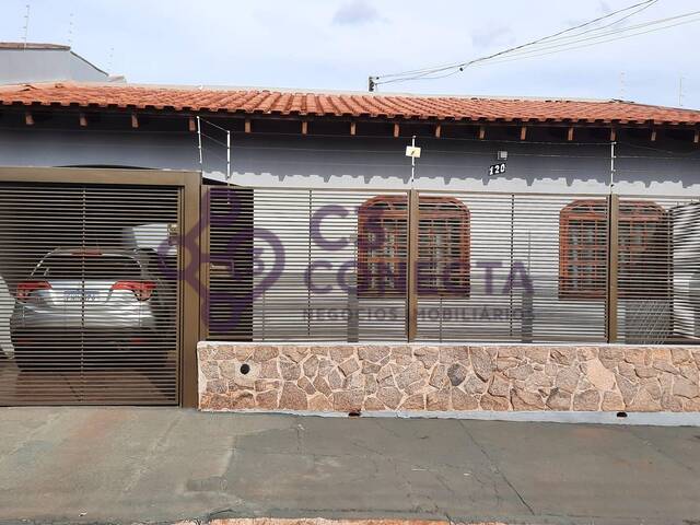 #107 - Casa para Venda em Dourados - MS