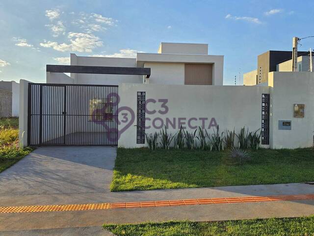 #126 - Casa para Venda em Dourados - MS
