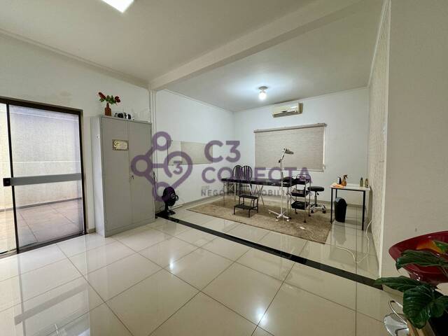 #127 - Casa para Venda em Dourados - MS