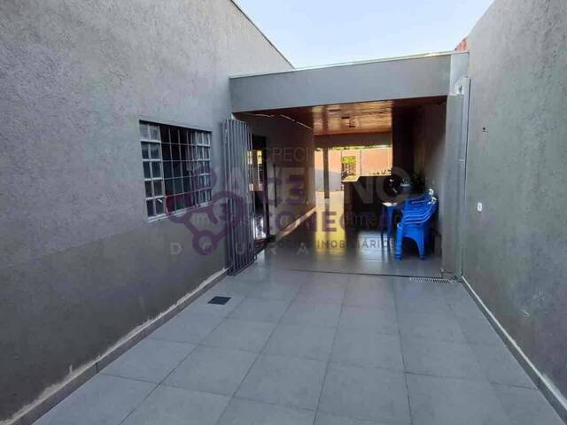 #134 - Casa para Venda em Dourados - MS