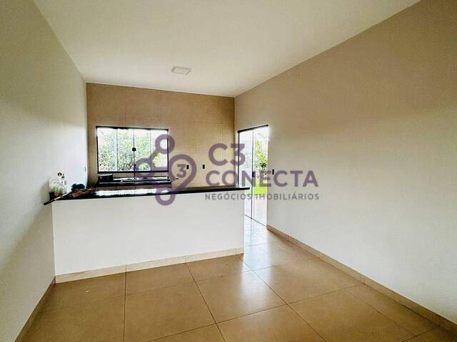 #136 - Casa para Venda em Dourados - MS