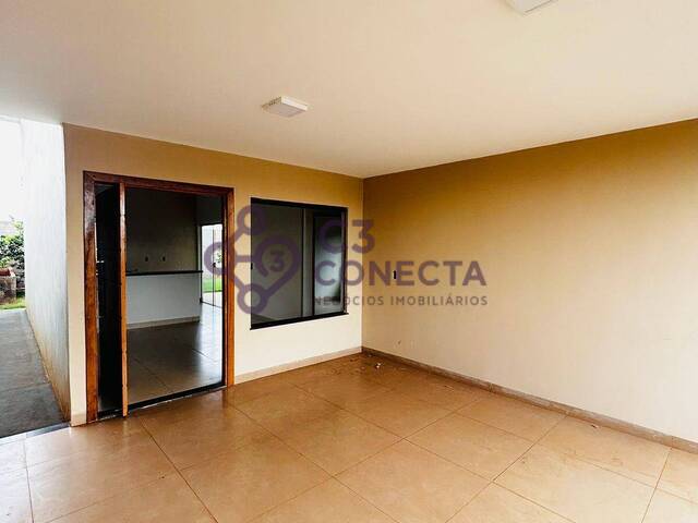 #136 - Casa para Venda em Dourados - MS