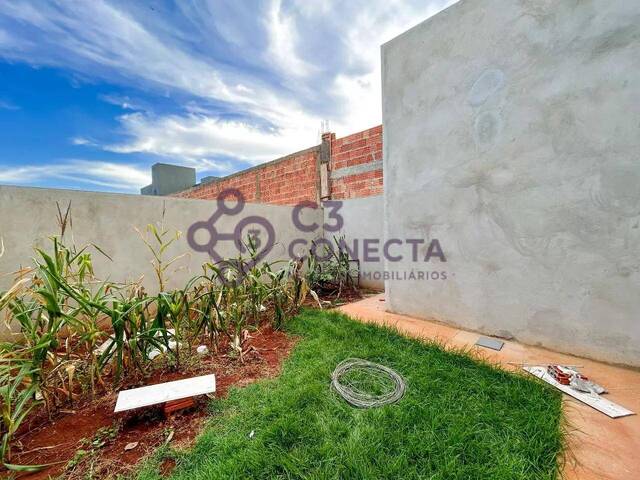 #137 - Casa para Venda em Dourados - MS