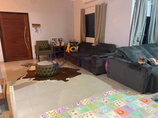 #142 - Casa para Venda em Dourados - MS