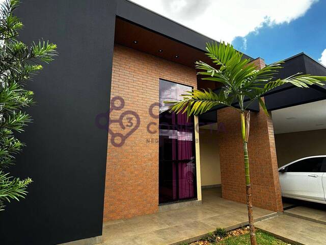 #144 - Casa para Venda em Dourados - MS